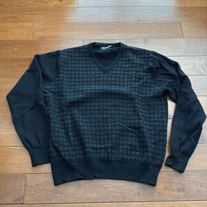 Travis Matthew v neck sweater- merino wool